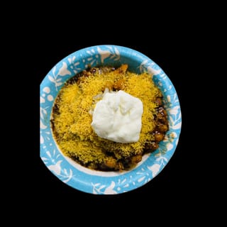 Chaat (samosa/ Aloo tikka/ papdi)